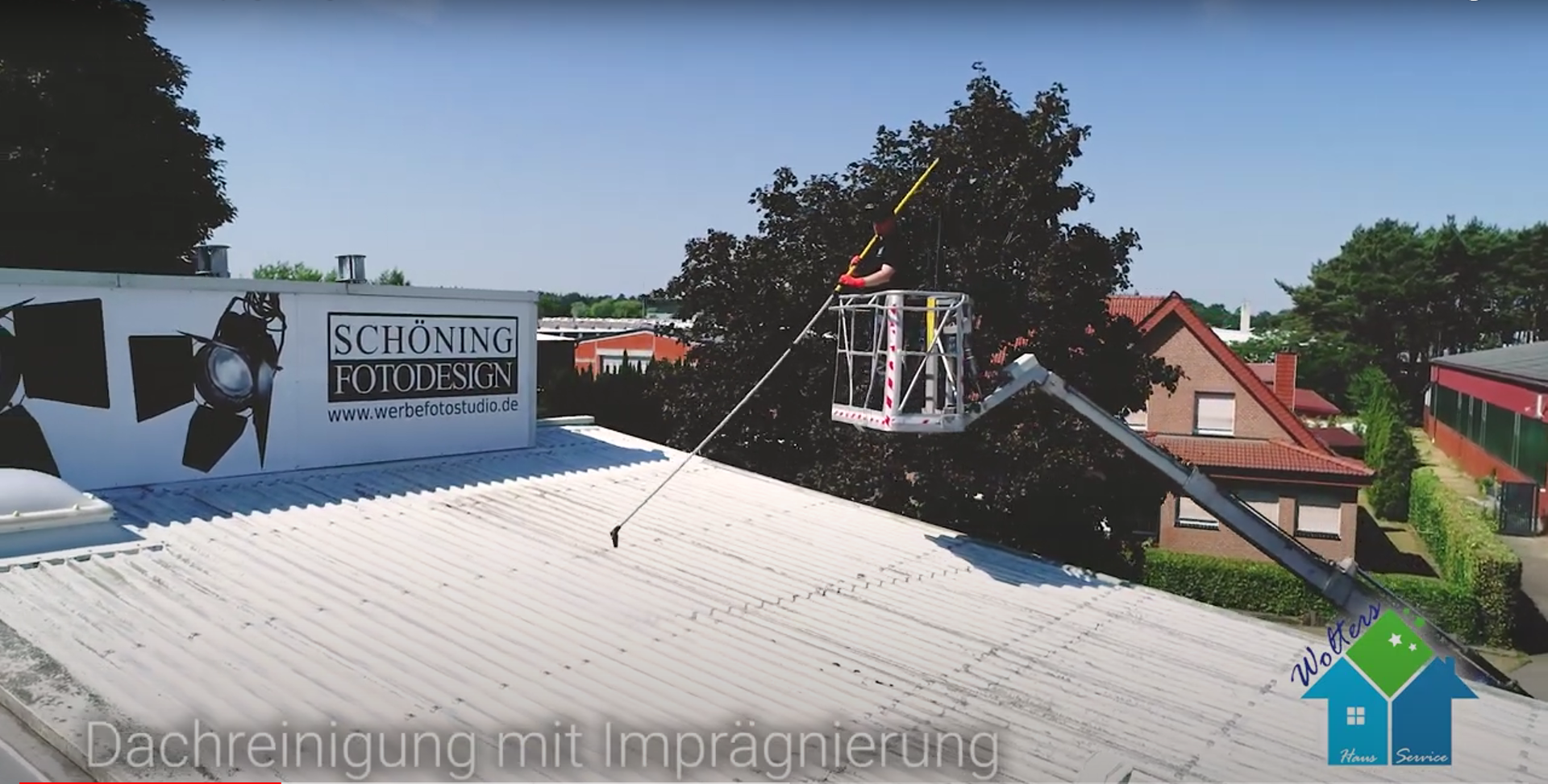 Dach-Komplettreinigung f&uuml;r Kunden in Rhede, Papenburg und Umgebung.